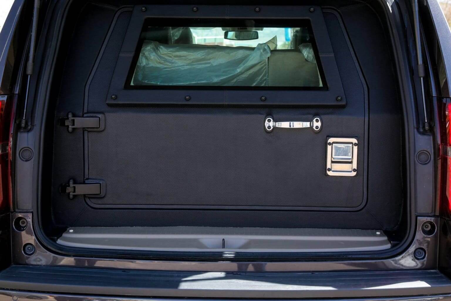 Chevrolet Tahoe armored b6 